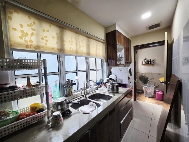 2-storey Terraced House for Sale in Seksyen 8 (Shah Alam) - Azli Ibrahim - Kitchen - PropertyGuru.com.my