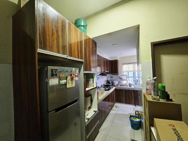 2-storey Terraced House for Sale in Seksyen 8 (Shah Alam) - Azli Ibrahim - Kitchen - PropertyGuru.com.my