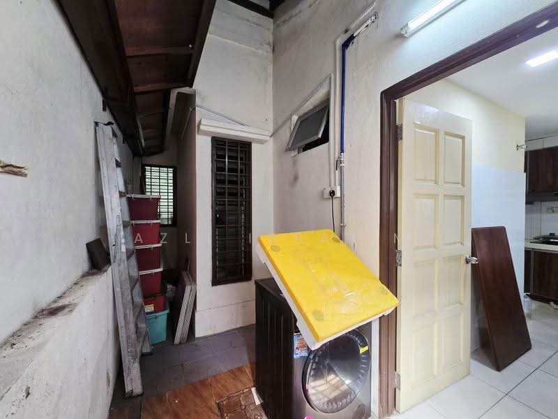 2-storey Terraced House for Sale in Seksyen 8 (Shah Alam) - Azli Ibrahim - Interior - PropertyGuru.com.my