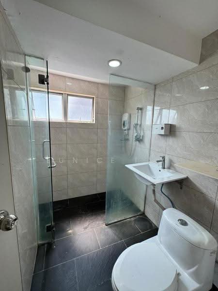 Kondominium untuk Dijual di Endah Ria - Eunice Tay - Bathroom - PropertyGuru.com.my