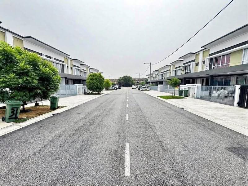 Rumah Teres 2-Tingkat untuk Dijual di Hulu Langat (Selangor) - Azli Ibrahim - Exterior - PropertyGuru.com.my