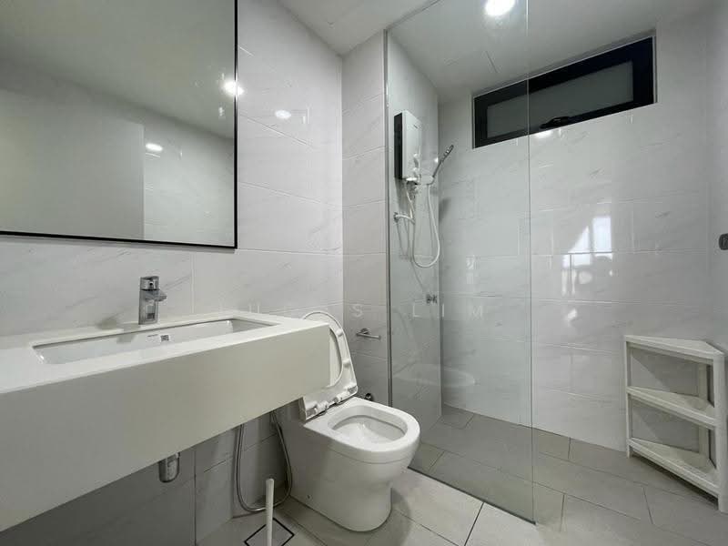 Condominium for Rent at Vertu Resort - Lucas Lim - Bathroom - PropertyGuru.com.my