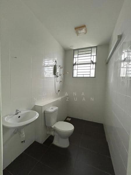 3-storey Terraced House for Sale in Kajang (Selangor) - Diyana Norrzuan - PropertyGuru.com.my