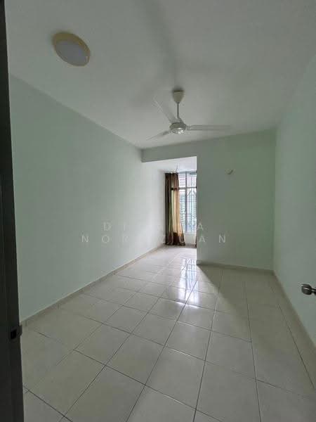 3-storey Terraced House for Sale in Kajang (Selangor) - Diyana Norrzuan - PropertyGuru.com.my