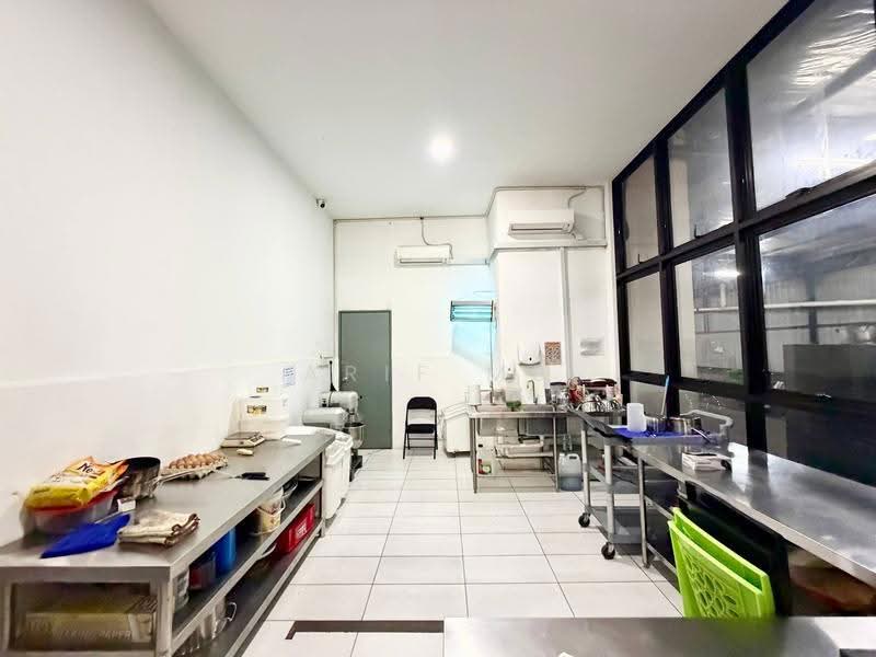 Warehouse for Rent in Eco Business Park 2 Senai (Senai) - Arif MS - Kitchen - PropertyGuru.com.my