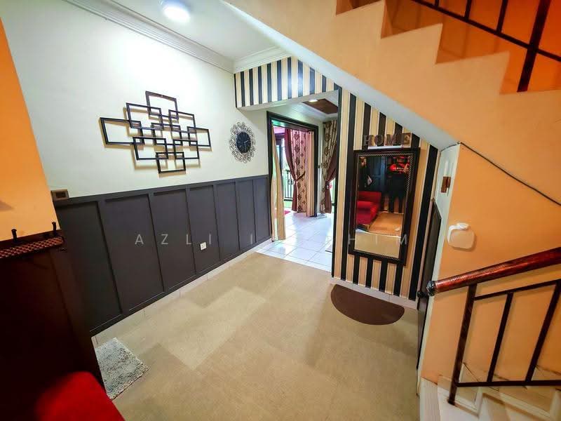 Condominium for Sale at Armanee - Azli Ibrahim - Entrance - PropertyGuru.com.my