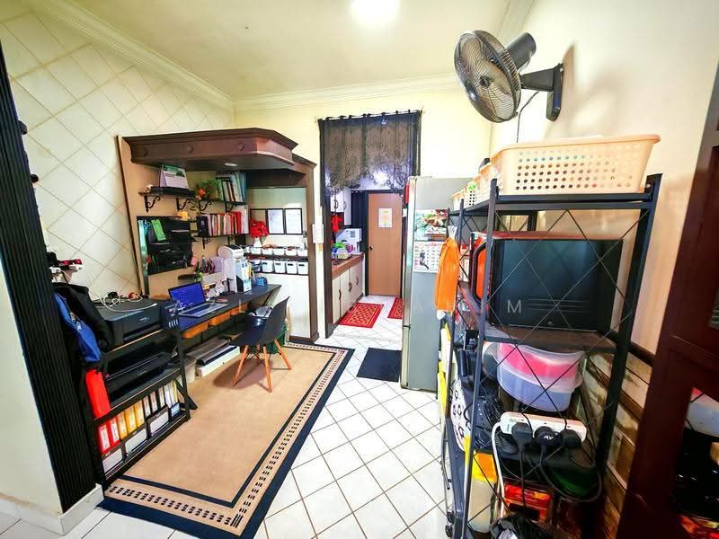 Condominium for Sale at Armanee - Azli Ibrahim - Study - PropertyGuru.com.my