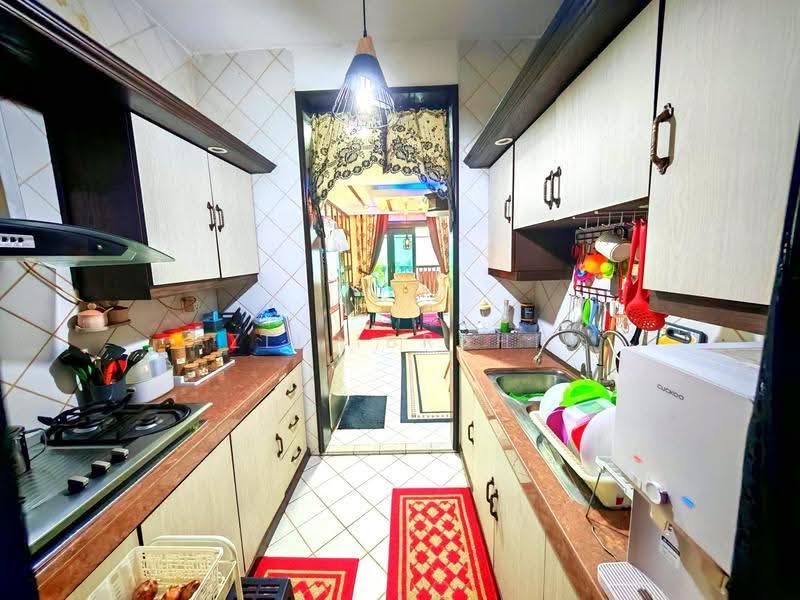 Condominium for Sale at Armanee - Azli Ibrahim - Kitchen - PropertyGuru.com.my