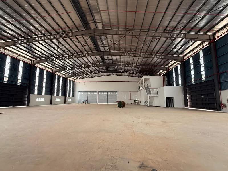 Warehouse for Rent in Bukit Jelutong (Shah Alam) - Leo Ng - Interior - PropertyGuru.com.my