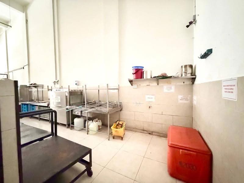 Shop / Office for Rent in Taman Ekoflora (Johor Bahru) - Arif MS - Kitchen - PropertyGuru.com.my