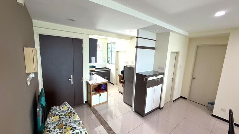Condominium for Sale at The Oasis - James Loh - Kitchen - PropertyGuru.com.my