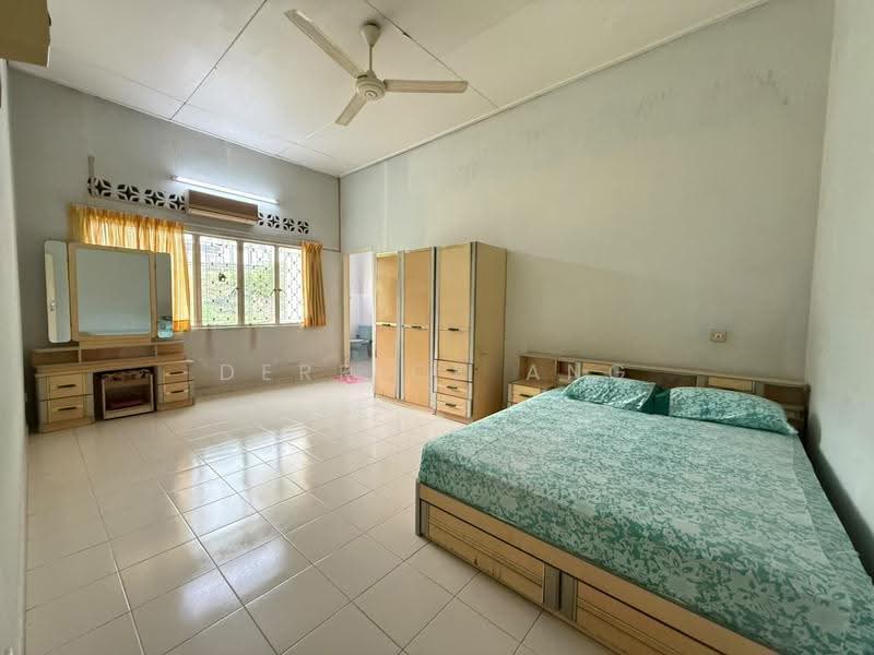 Bungalow House for Sale in Seksyen 12 (Petaling Jaya) - Derrick Ang - Bedroom - PropertyGuru.com.my