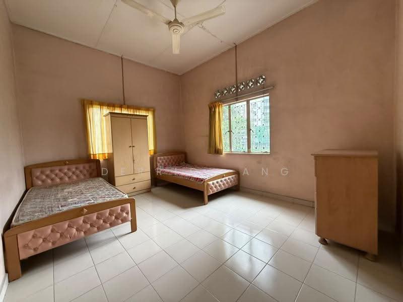 Bungalow House for Sale in Seksyen 12 (Petaling Jaya) - Derrick Ang - Bedroom - PropertyGuru.com.my