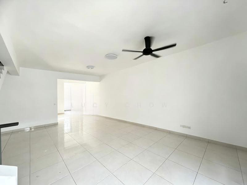 Terraced House for Rent in Rawang (Selangor) - Lucy Chow - Living Room - PropertyGuru.com.my