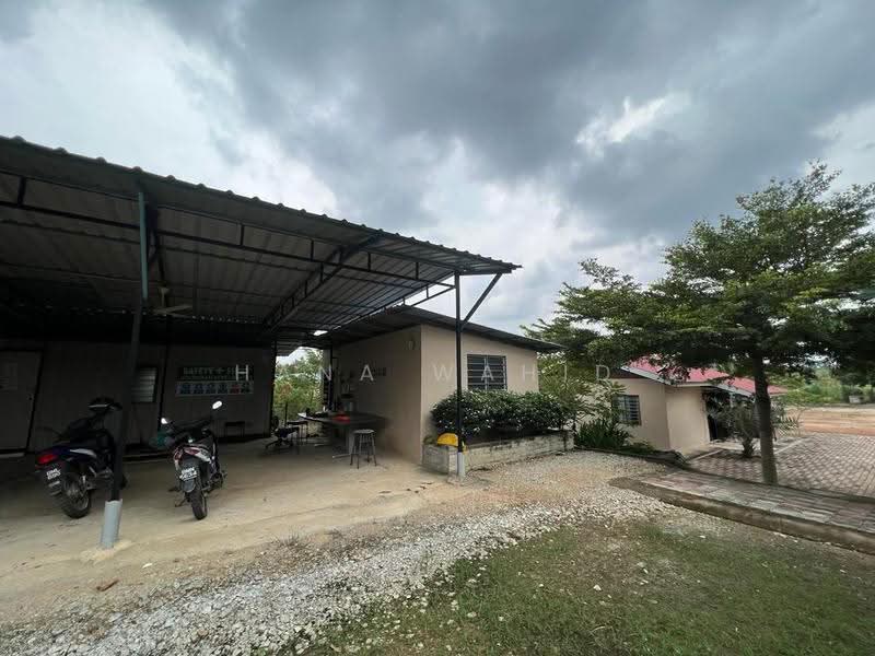 Agricultural Land for Sale in Sungai Petai (Melaka) - Hana Wahid - Exterior - PropertyGuru.com.my