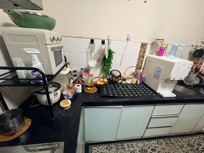 Condominium for Sale at Villa Park - Ivan Tan - Kitchen - PropertyGuru.com.my