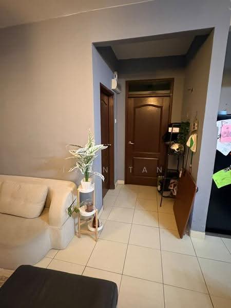 Condominium for Sale at Villa Park - Ivan Tan - Living Room - PropertyGuru.com.my
