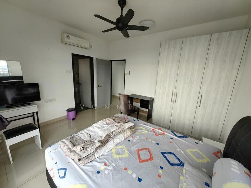 Kediaman Servis untuk Dijual di Pandan Residence 2 - Yvonne Lim - Bedroom - PropertyGuru.com.my