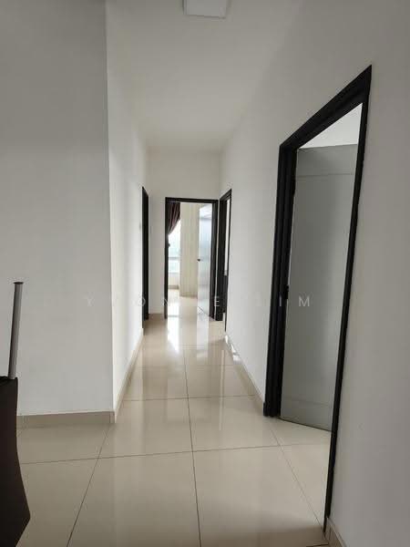 Kediaman Servis untuk Dijual di Pandan Residence 2 - Yvonne Lim - Corridor - PropertyGuru.com.my
