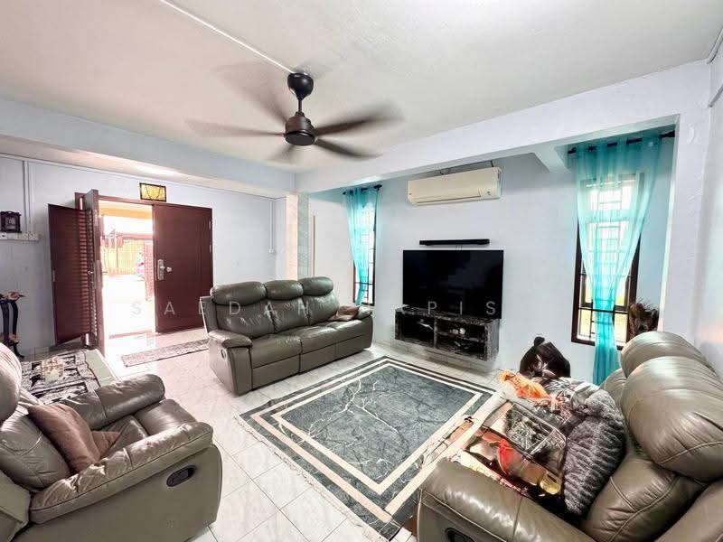 2-storey Terraced House for Sale in Taman Rekamas 2 (Simpang Renggam) - Saedah Napisah - PropertyGuru.com.my