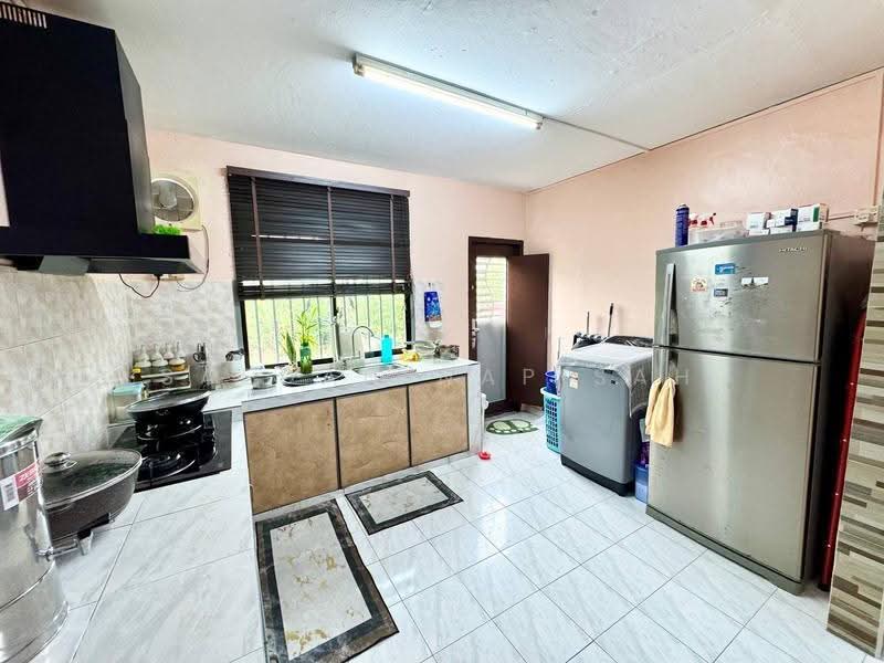2-storey Terraced House for Sale in Taman Rekamas 2 (Simpang Renggam) - Saedah Napisah - PropertyGuru.com.my