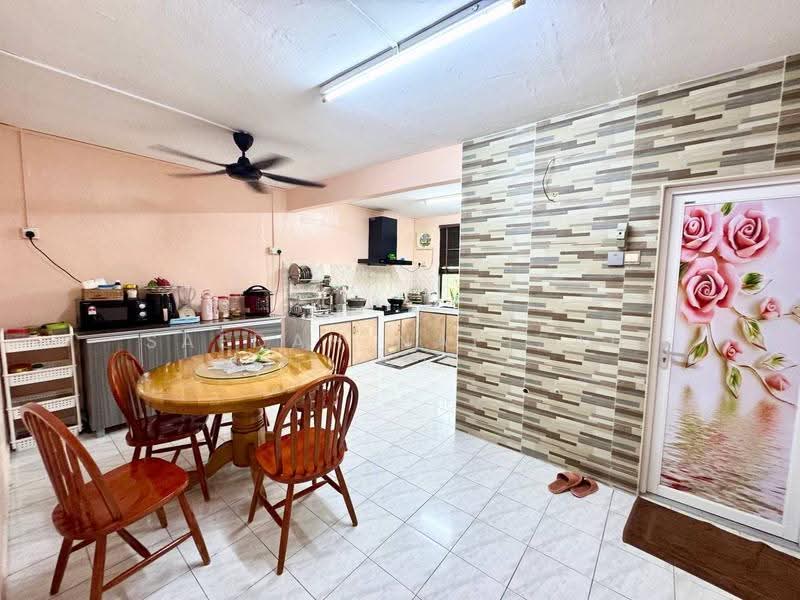 2-storey Terraced House for Sale in Taman Rekamas 2 (Simpang Renggam) - Saedah Napisah - PropertyGuru.com.my