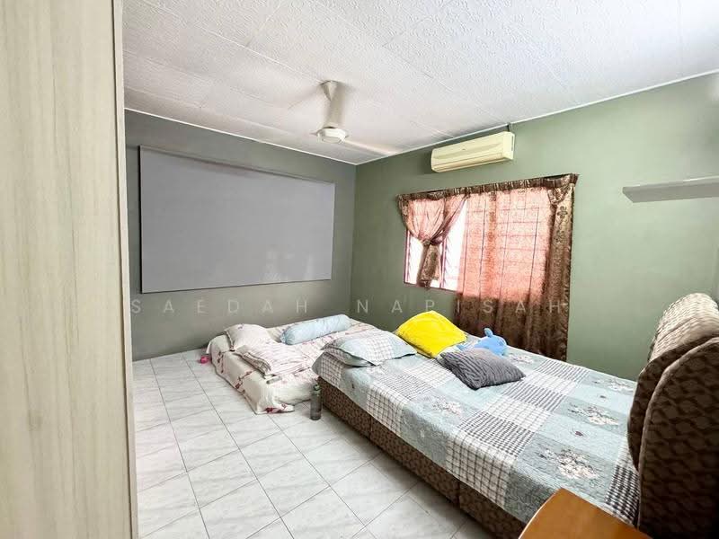 2-storey Terraced House for Sale in Taman Rekamas 2 (Simpang Renggam) - Saedah Napisah - PropertyGuru.com.my