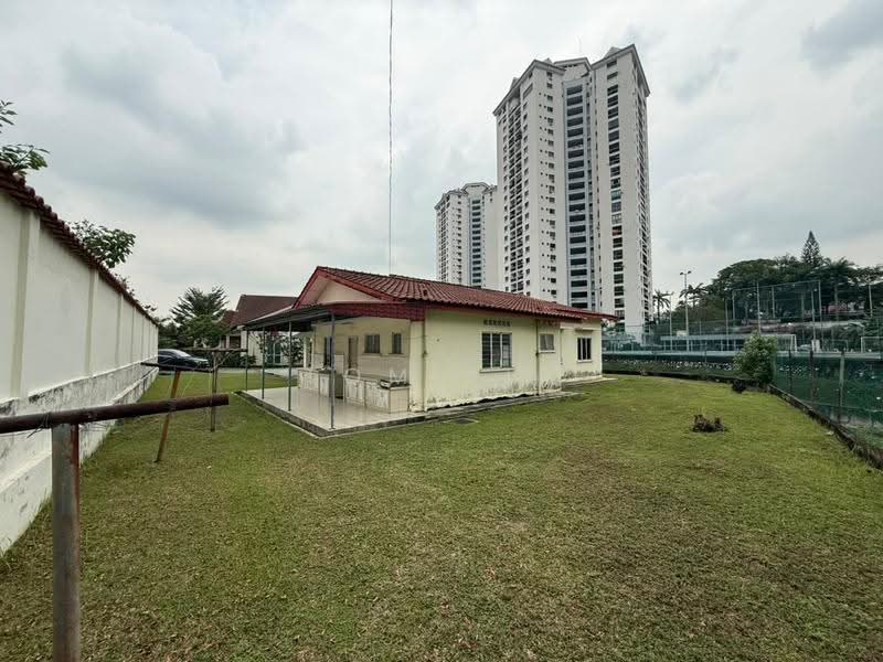 Bungalow House for Sale in Seksyen 12 (Petaling Jaya) - Tom Yip - Exterior - PropertyGuru.com.my