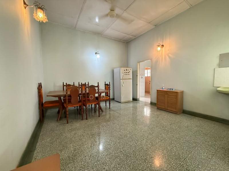 Bungalow House for Sale in Seksyen 12 (Petaling Jaya) - Tom Yip - Dining Room - PropertyGuru.com.my