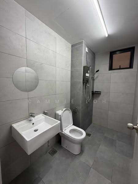 Kediaman Servis untuk Disewa di M Astra - Cammie Loh - Bathroom - PropertyGuru.com.my