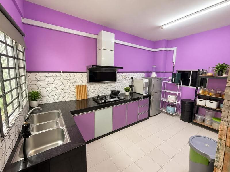 2-storey Terraced House for Sale in Taman Scientex Pasir Gudang (Pasir Gudang) - Sufi Norman - Kitchen - PropertyGuru.com.my