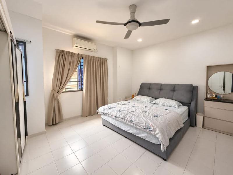 2-storey Terraced House for Sale in Taman Scientex Pasir Gudang (Pasir Gudang) - Sufi Norman - Bedroom - PropertyGuru.com.my