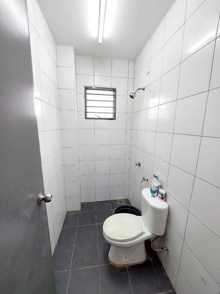 Bungalow House for Sale in Taman Sri Lambak (Kluang) - Arif MS - Bathroom - PropertyGuru.com.my