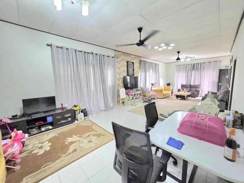 Bungalow House for Sale in Kota Perdana (Seri Kembangan) - Fazri Omar - PropertyGuru.com.my