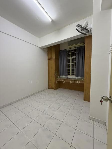 Condominium for Rent at Taman Jubilee Phase 5 - Ms Chang - Interior - PropertyGuru.com.my