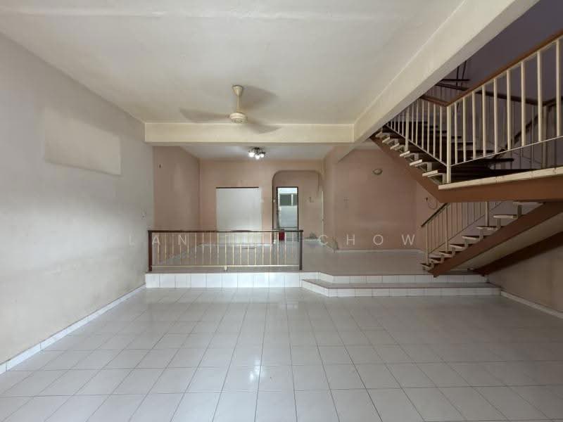2-storey Terraced House for Sale in Taman Kluang Barat (Kluang) - Lan Tai Chow - Interior - PropertyGuru.com.my