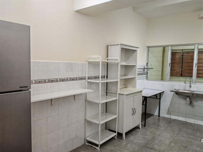 Condominium for Rent at Kelana Mahkota - Ivan Tan - Kitchen - PropertyGuru.com.my