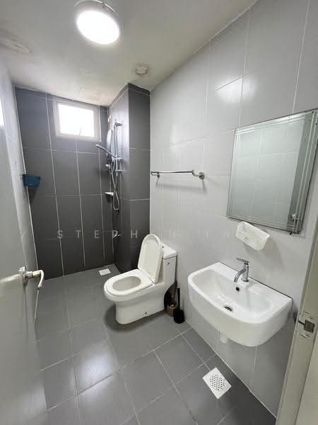 Service Residence for Sale at Pandan Residence 2 - Stephen Tan - Bathroom - PropertyGuru.com.my