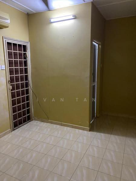 2-storey Terraced House for Rent in SS19 (Subang Jaya) - Ivan Tan - Interior - PropertyGuru.com.my