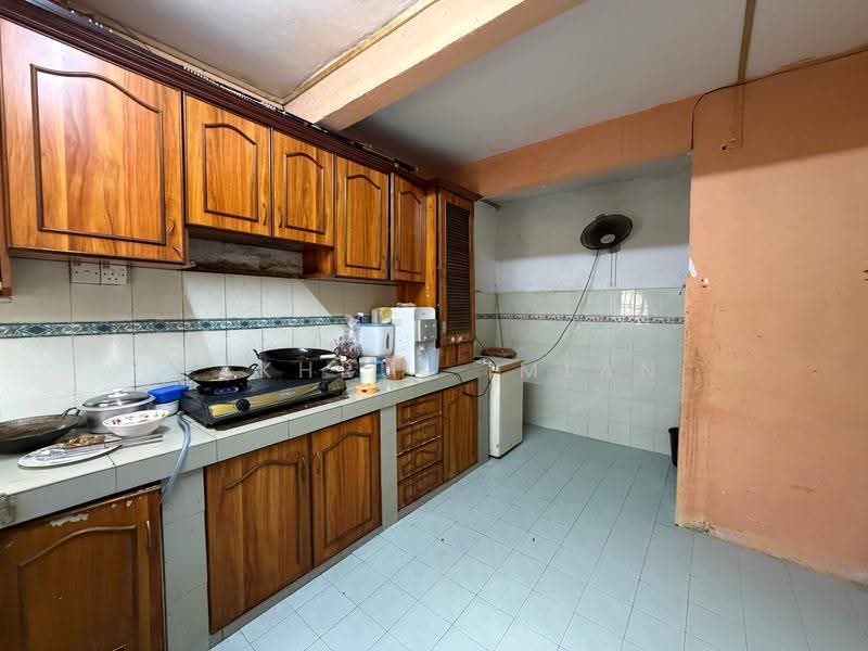 2-storey Terraced House for Sale in Taman Kota Masai (Pasir Gudang) - Fakhrul Imlan - Kitchen - PropertyGuru.com.my