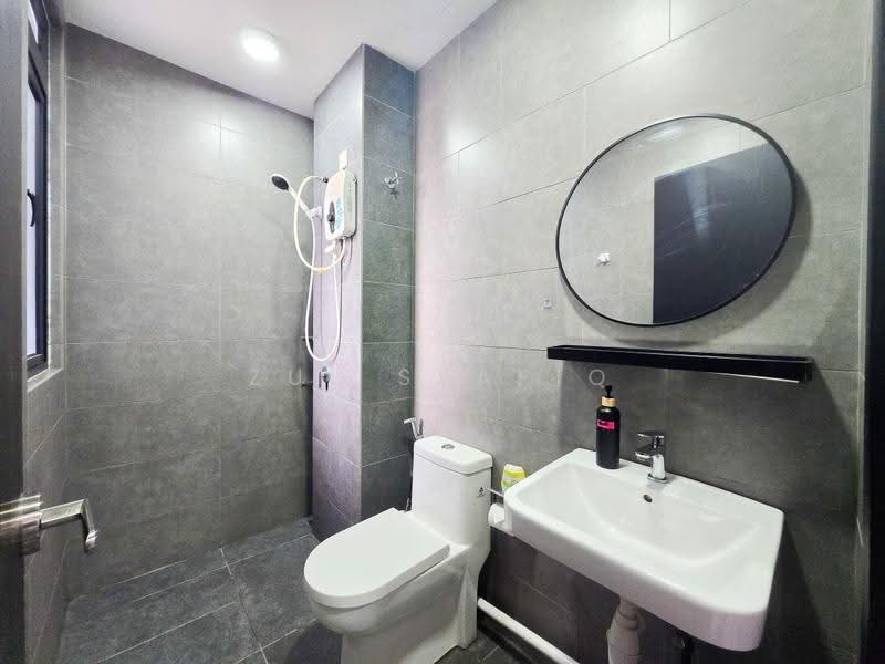 Kediaman Servis untuk Dijual di Neu Suites - Zul Syafiq - Bathroom - PropertyGuru.com.my