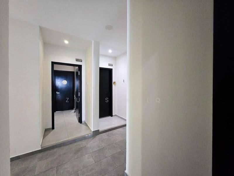 Kediaman Servis untuk Dijual di Neu Suites - Zul Syafiq - Corridor - PropertyGuru.com.my