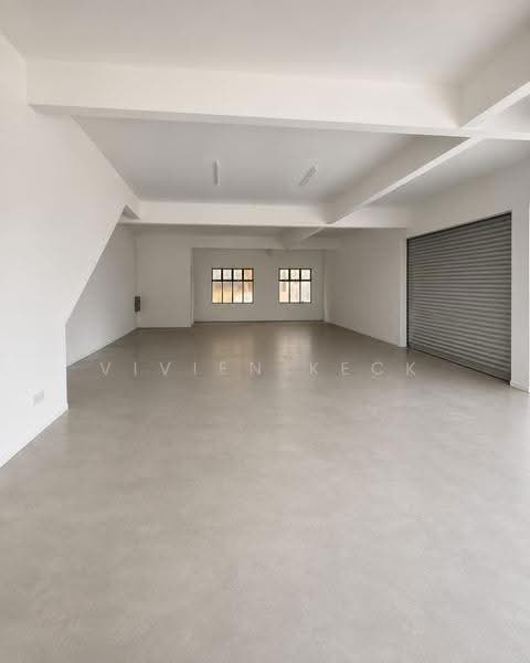 Shop for Rent in Taman Pelangi Indah (Ulu Tiram) - Vivien Keck - Interior - PropertyGuru.com.my