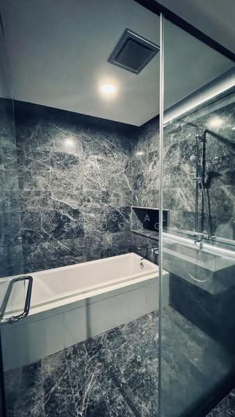 Kediaman Servis untuk Disewa di Straits Residences - Crystal Choong - Bathroom - PropertyGuru.com.my