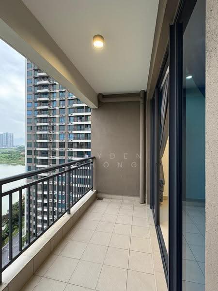 Kediaman Servis untuk Dijual di Aradia Residence @ Lake City KL North - Jayden Chong - Balcony - PropertyGuru.com.my