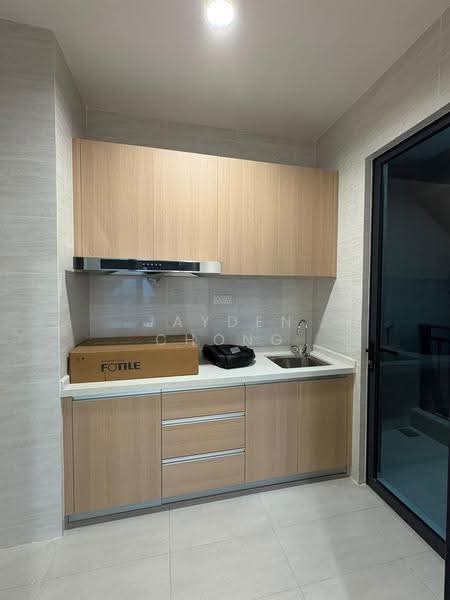 Kediaman Servis untuk Dijual di Aradia Residence @ Lake City KL North - Jayden Chong - Kitchen - PropertyGuru.com.my