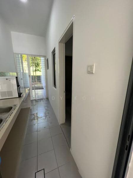 3-storey Terraced House for Rent in Lake Fields (Sungai Besi) - Cady Koh - Kitchen - PropertyGuru.com.my