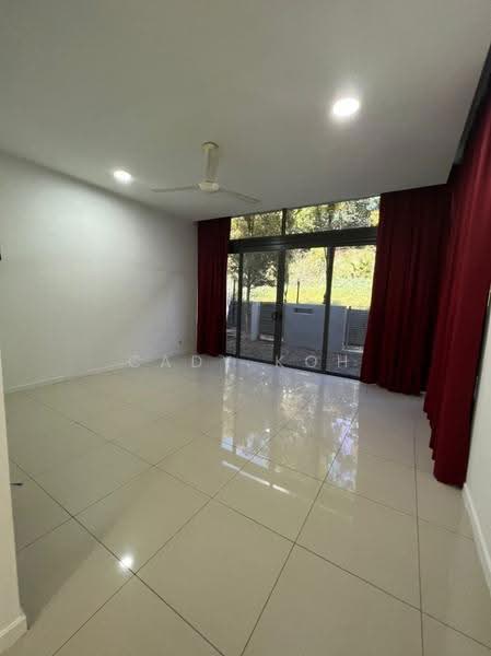 3-storey Terraced House for Rent in Lake Fields (Sungai Besi) - Cady Koh - Living Room - PropertyGuru.com.my