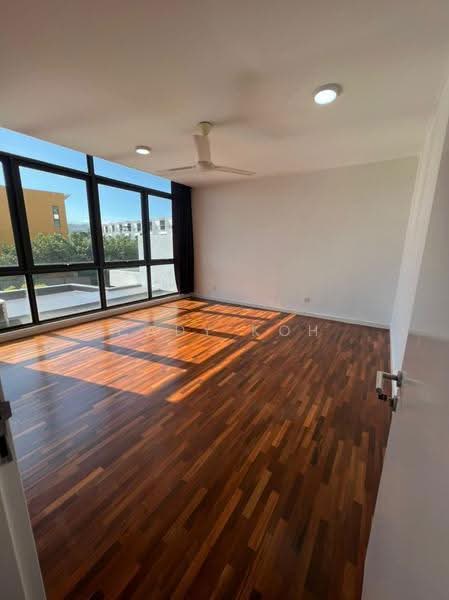 3-storey Terraced House for Rent in Lake Fields (Sungai Besi) - Cady Koh - Living Room - PropertyGuru.com.my