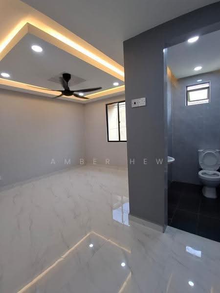Rumah Teres 2-Tingkat untuk Dijual di Taman Cahaya Masai (Pasir Gudang) - Amber Hew - Interior - PropertyGuru.com.my